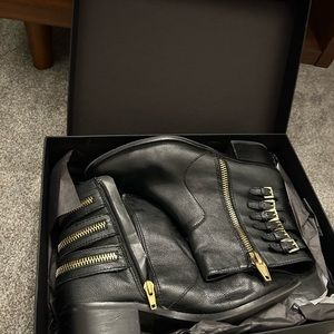 Dolce Vita Black Ankle Boot